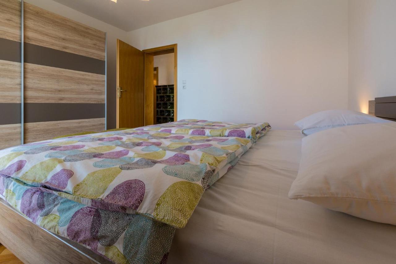 Appartement Amila à Crikvenica Extérieur photo
